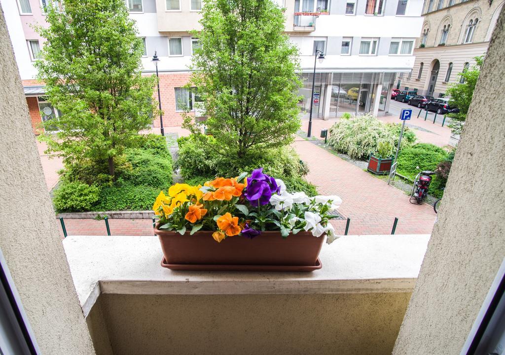 Lovely Corvin Apartment Budapest Extérieur photo
