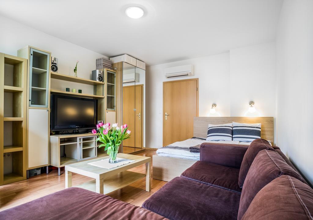 Lovely Corvin Apartment Budapest Extérieur photo