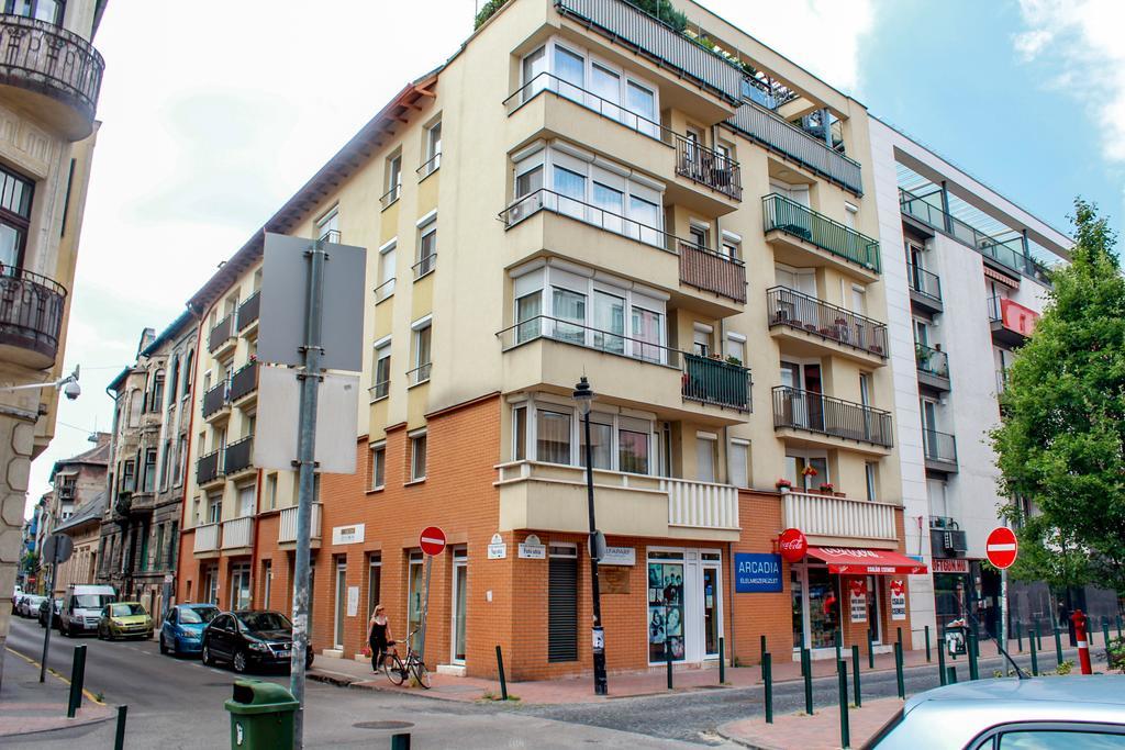 Lovely Corvin Apartment Budapest Extérieur photo
